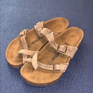 NWOT! BIRKENSTOCK MAYARI!
